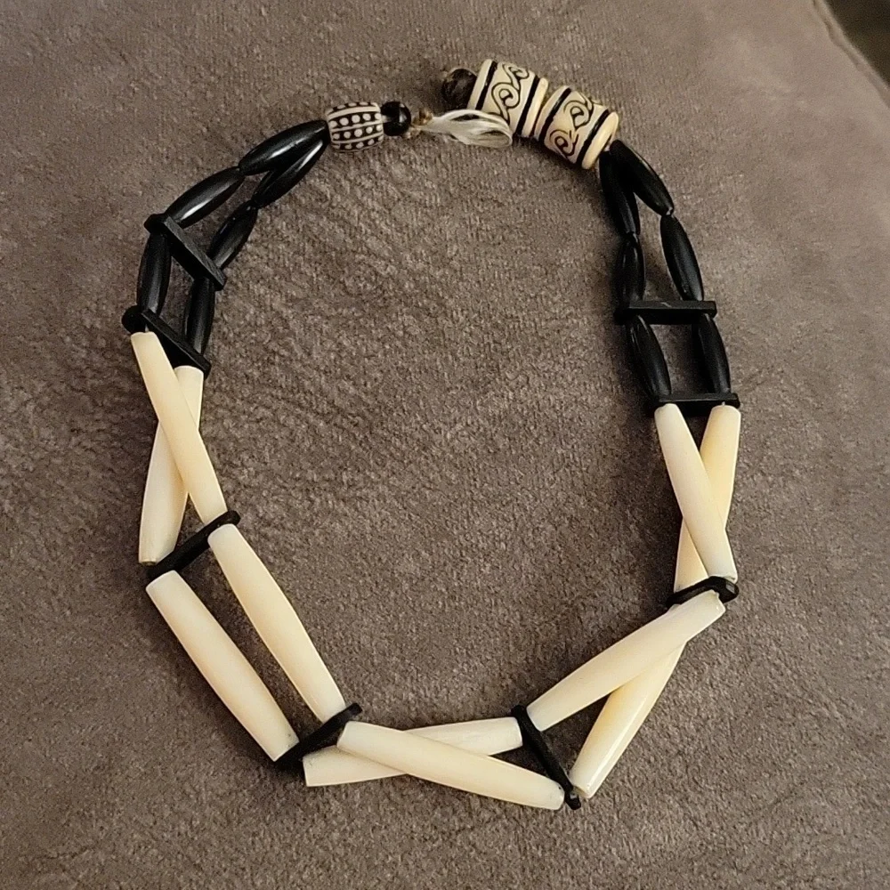 Vtg Ethnic Bone Unisex Choker Necklace